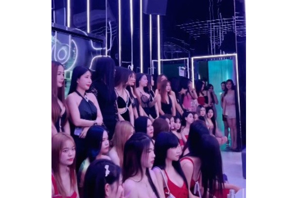 Chiang Mai Karaoke TOP 8