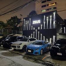 Zeus Karaoke Entrance Ekkamai